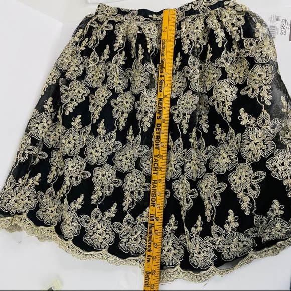 ALYTHEA Black with Gold Embroidery Small Skirt - Picture 4 of 12